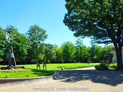 ドゥメイン富士見台(井草森公園)