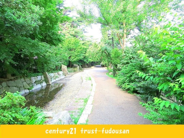 杉並区成田西1丁目の土地(藤和緑地)