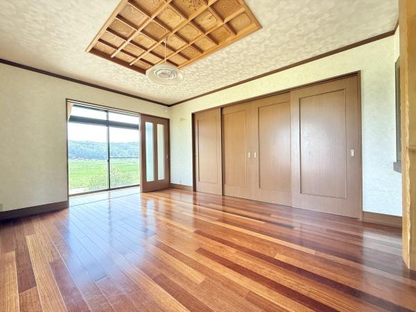 北佐久郡軽井沢町大字長倉の中古一戸建て