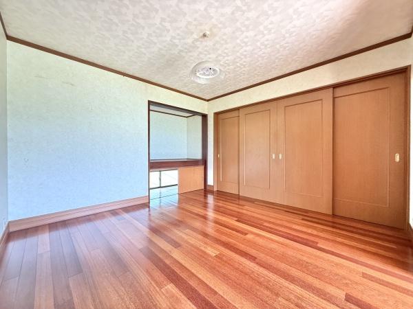 北佐久郡軽井沢町大字長倉の中古一戸建て