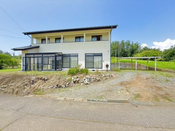 当該物件別途、隣地334平方メートルの畑付き中古戸建て