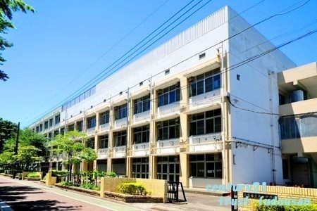 三鷹市大沢5丁目の土地(三鷹市立第七中学校)