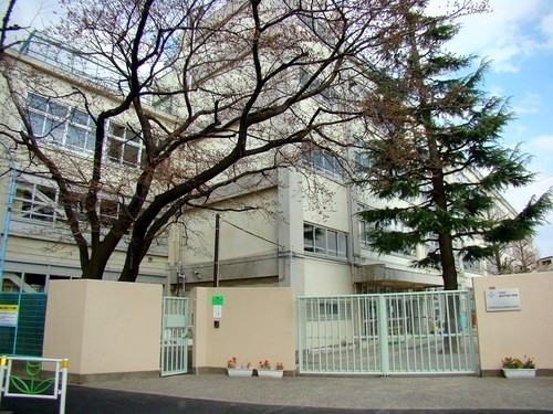 杉並区高井戸東２丁目の新築一戸建(杉並区立高井戸東小学校)
