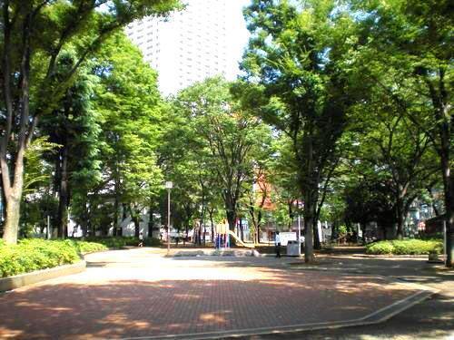 ライオンズタワー池袋(西池袋公園)