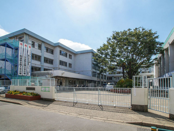 練馬区上石神井１丁目の新築一戸建(練馬区立関中学校)