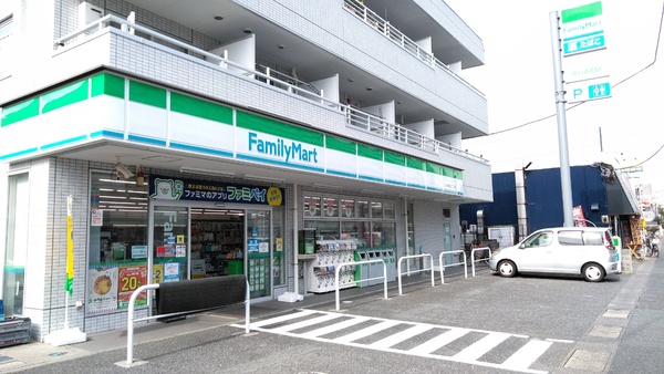 日生行徳マンション(ファミリーマート市川湊新田二丁目店)