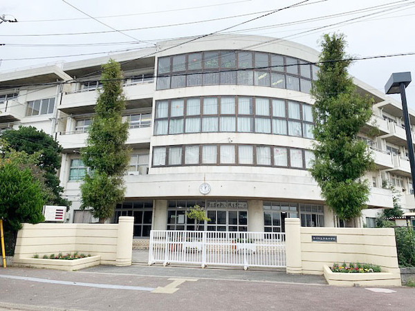 行徳ニューグランドハイツD棟(市川市立妙典中学校)