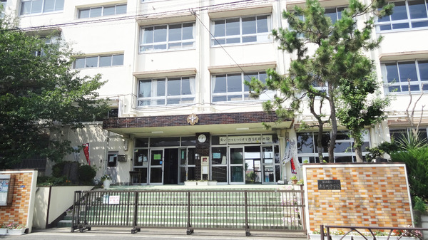 パレステージ金町(葛飾区立東金町中学校)