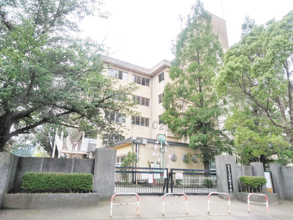 松戸市河原塚の土地(松戸市立河原塚小学校)