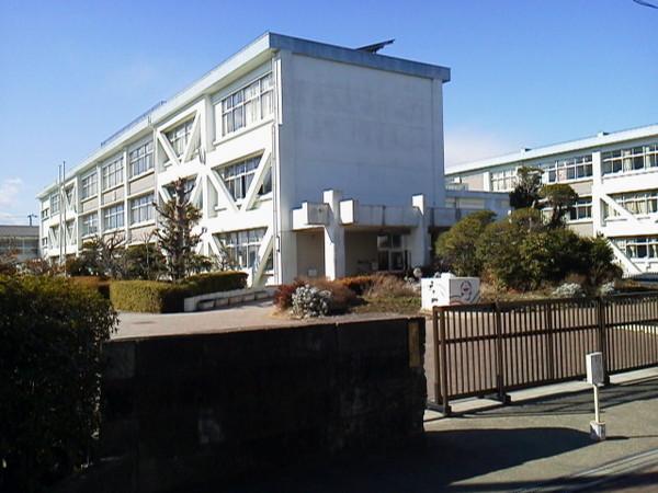 藤沢市長後　一棟アパート(藤沢市立富士見台小学校)