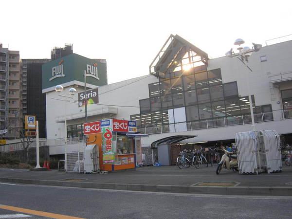 ロータリーパレス藤沢(Fuji善行店)