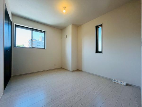 藤沢市片瀬1期 新築1号棟 全2区画(洋室)