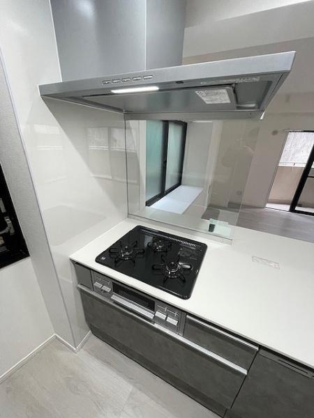 レフィナード湘南(キッチン)