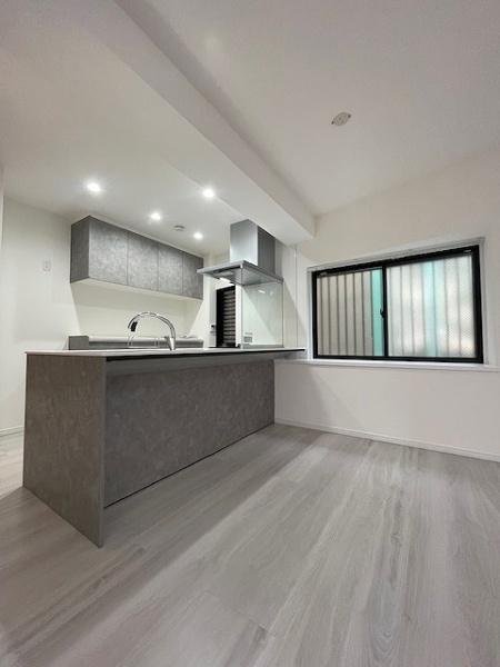 レフィナード湘南(キッチン)