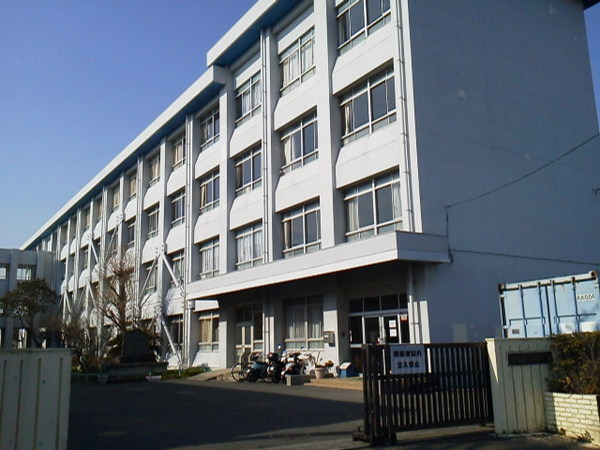 藤沢市善行坂２丁目の土地(藤沢市立善行中学校)