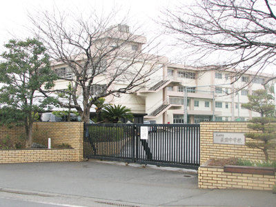 クレール茅ヶ崎　一棟売マンション(茅ヶ崎市立萩園中学校)