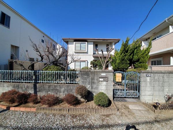 藤沢市本鵠沼２丁目の中古一戸建て