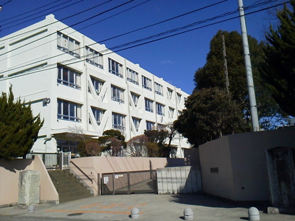 藤沢市葛原の土地(藤沢市立御所見小学校)