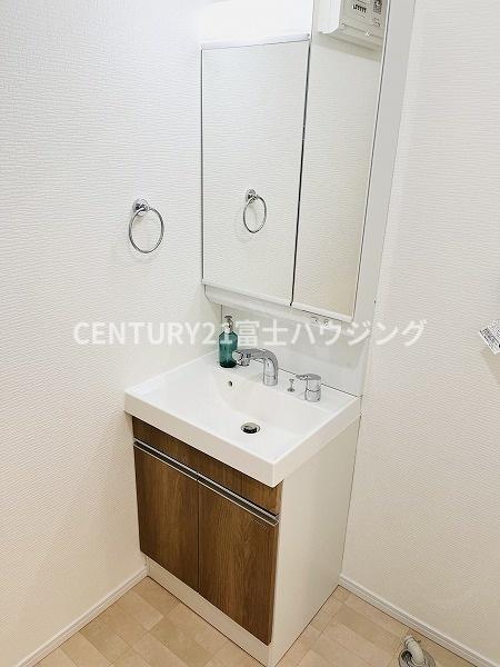 藤沢市朝日町の中古一戸建て