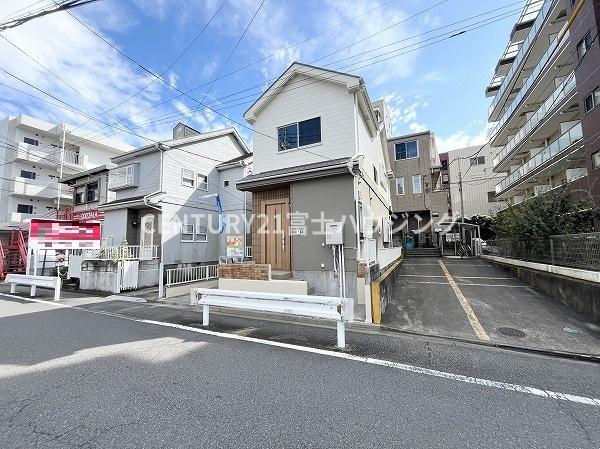 藤沢市朝日町　中古戸建
