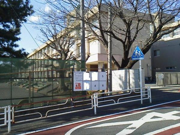 藤沢市大庭の中古一戸建て(藤沢市立大庭小学校)