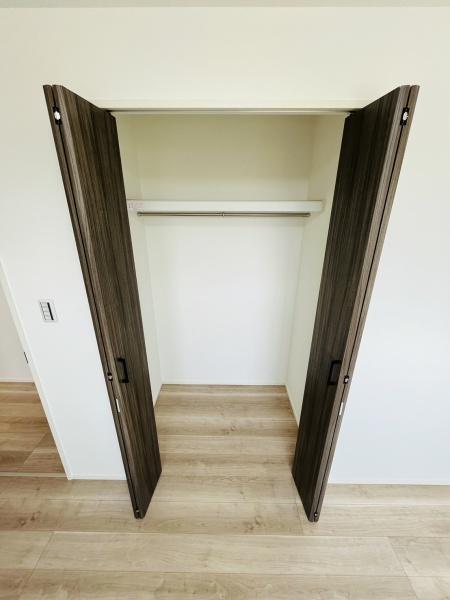 藤沢市石川5丁目　新築C号棟　全3棟