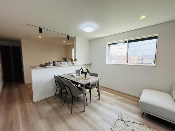 藤沢市石川5丁目　新築C号棟　全3棟