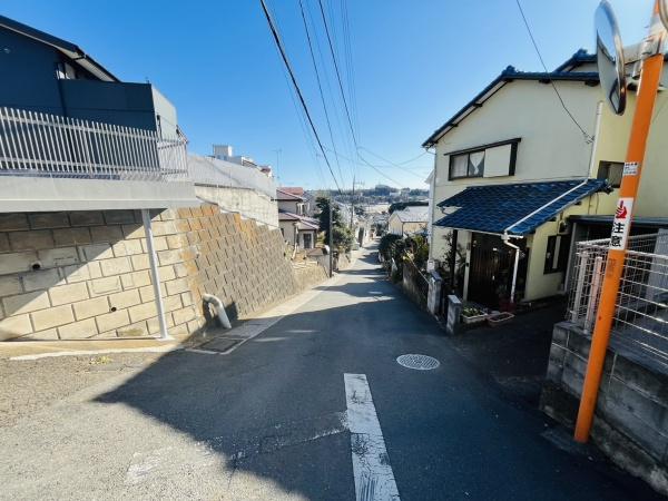 藤沢市白旗４丁目の土地