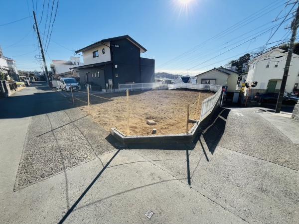 藤沢市白旗４丁目の土地