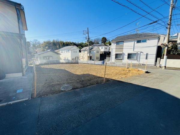 藤沢市白旗４丁目の土地