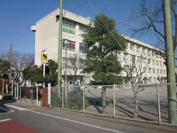 藤沢市石川2丁目の土地(藤沢市立天神小学校)