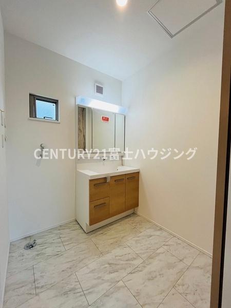 鎌倉市腰越4丁目　新築戸建