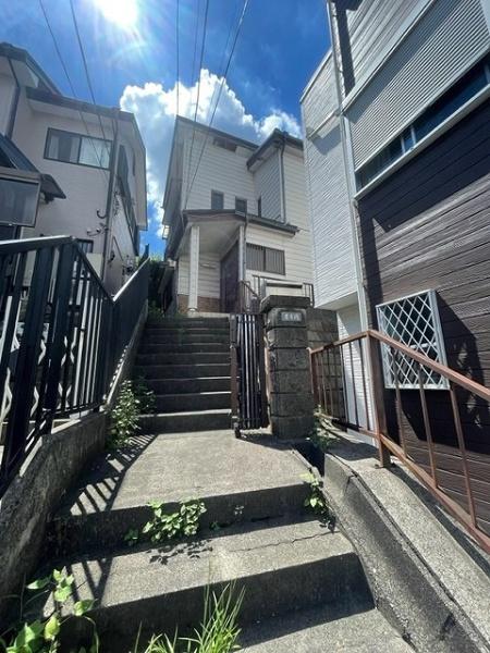 藤沢市城南３丁目の中古一戸建て