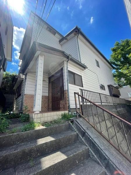 藤沢市城南３丁目の中古一戸建て