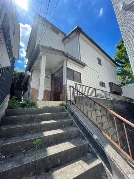 藤沢市城南３丁目の中古一戸建て