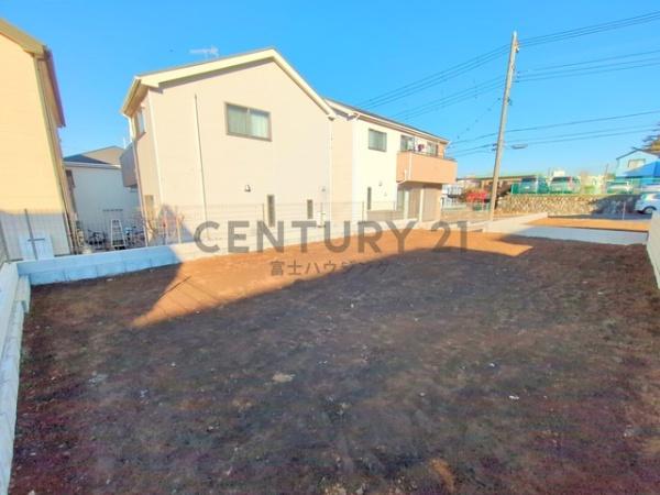 藤沢市打戻1798番　新築2号棟　全3棟