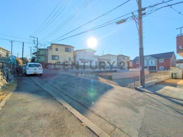 藤沢市打戻1798番　新築2号棟　全3棟