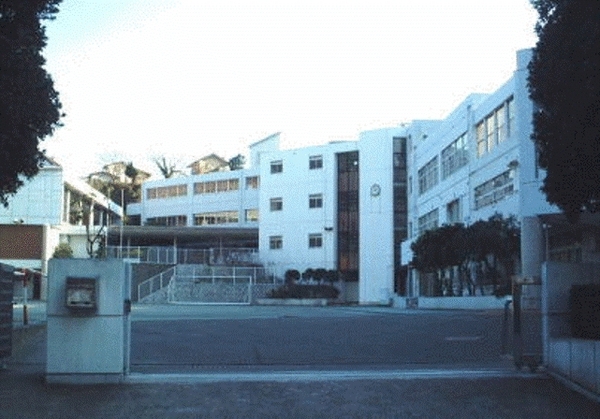 鎌倉市大町２丁目の土地(鎌倉市立第一中学校)