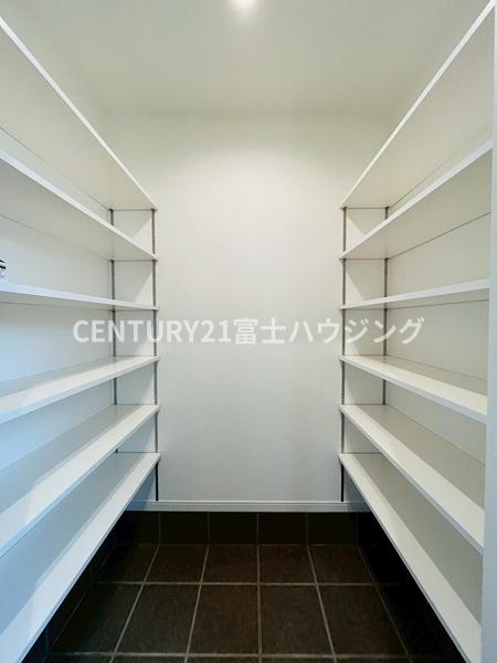 藤沢市亀井野4丁目　新築C号棟　全3棟