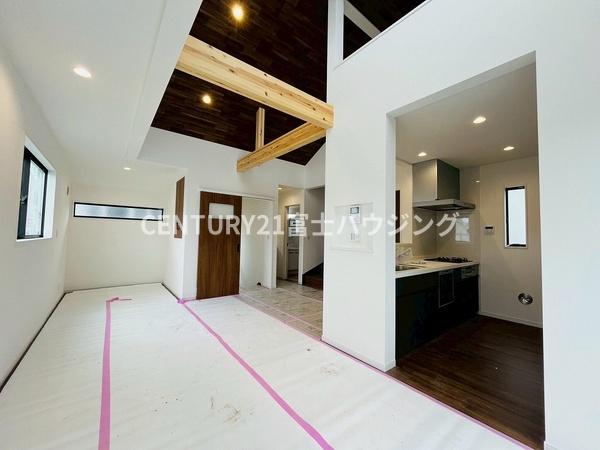 藤沢市亀井野4丁目　新築C号棟　全3棟