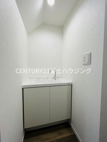 藤沢市亀井野4丁目　新築D号棟　全3棟