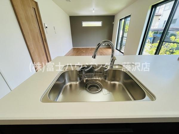 藤沢市片瀬山2丁目　新築戸建