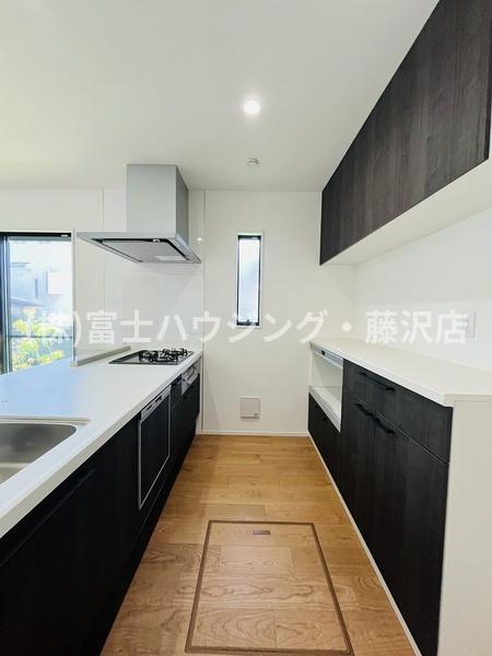 藤沢市片瀬山2丁目　新築戸建