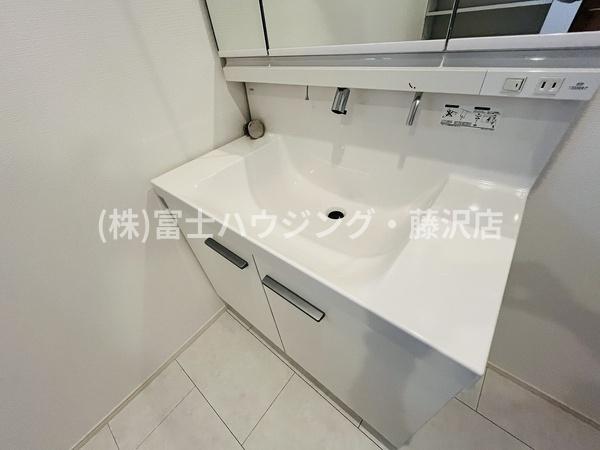 藤沢市片瀬山2丁目　新築戸建