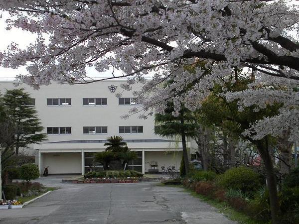 鎌倉市台2丁目の土地(鎌倉市立大船中学校)