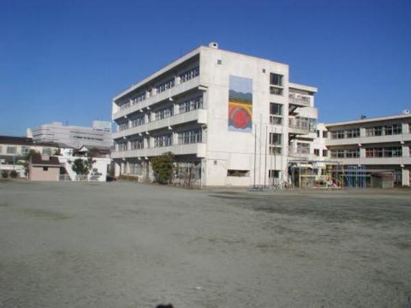 レーベンハイム鎌倉大船(鎌倉市立大船小学校)