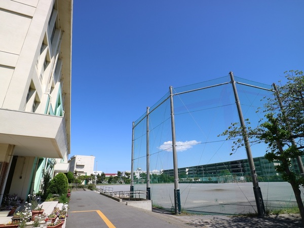 藤沢市辻堂元町4丁目の土地(藤沢市立高浜中学校)