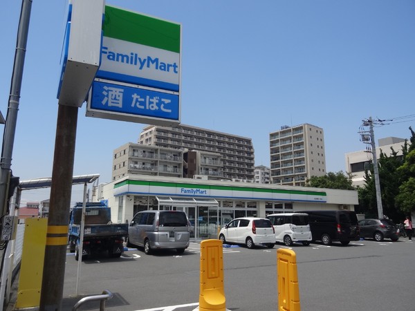 シーサイドコート片瀬海岸(ファミリーマート松山湘南江ノ島店)