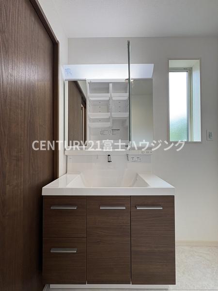 鎌倉市稲村ガ崎5丁目　新築1号棟　全2棟