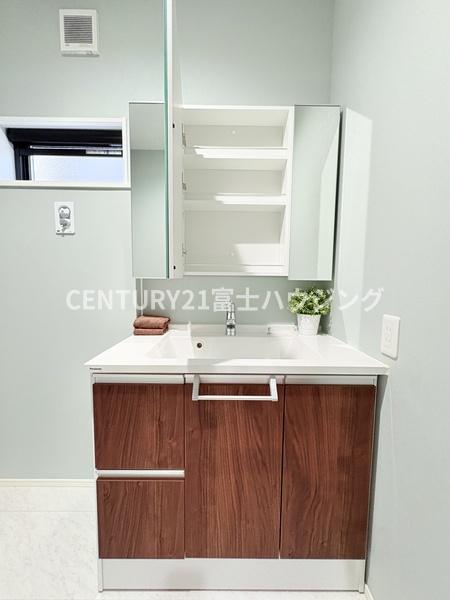 藤沢市渡内4丁目　新築B号棟　全3区画